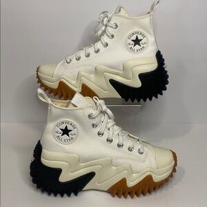 NWOT Converse Run Star Motion Platform Sneakers white Chunky High Top W7.5/M6